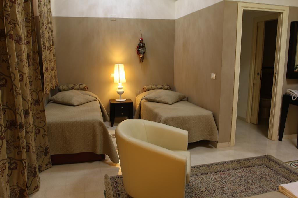 Hotel Abatellis Luxury Palermo Habitación foto